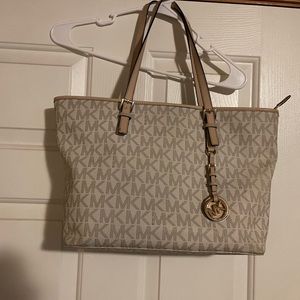 Michael Kors purse and wallet set